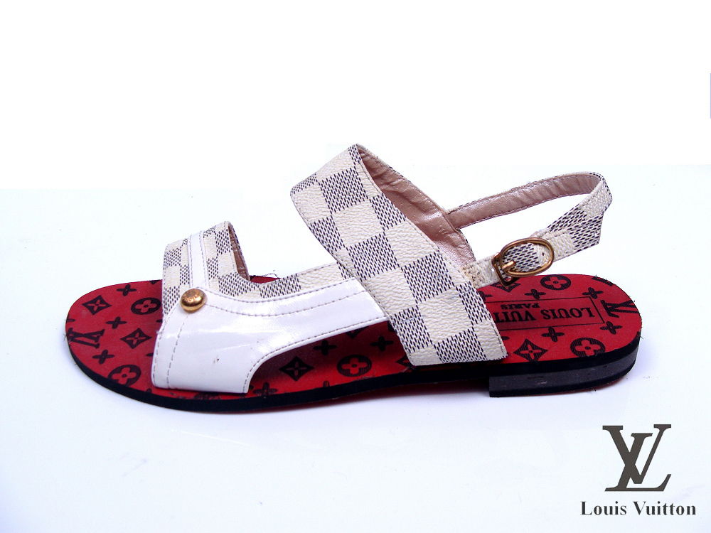 LV sandals018